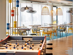 Bar (on property) - Ibis Budget Morlaix (Morlaix)