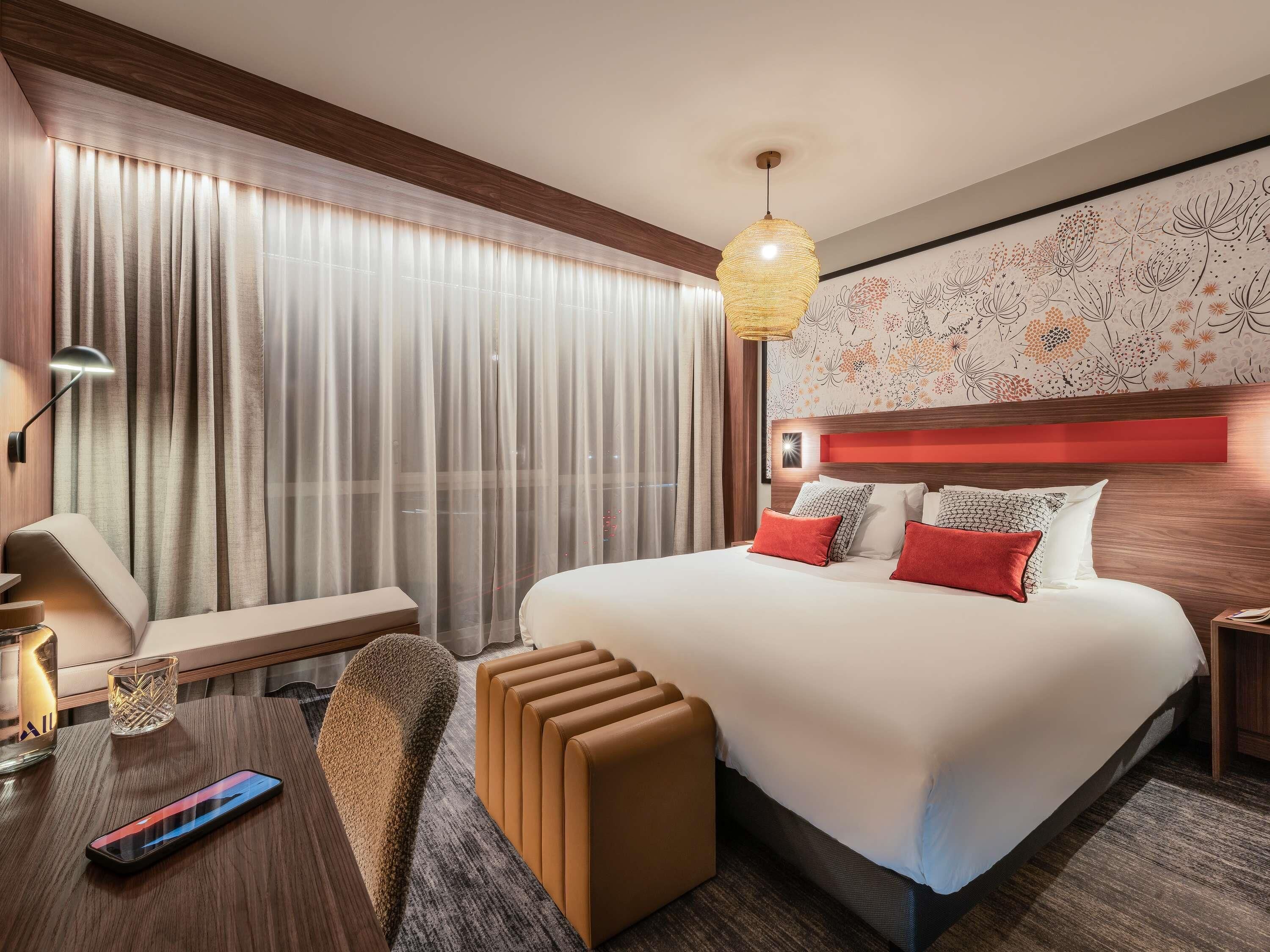 Deluxe Room, 1 Double Bed, Bay View | In-room safe, laptop workspace, blackout drapes, soundproofing