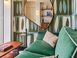 Premium bedding, in-room safe, blackout drapes, soundproofing - Mercure Paris Butte Montmartre Basilique (Paris)