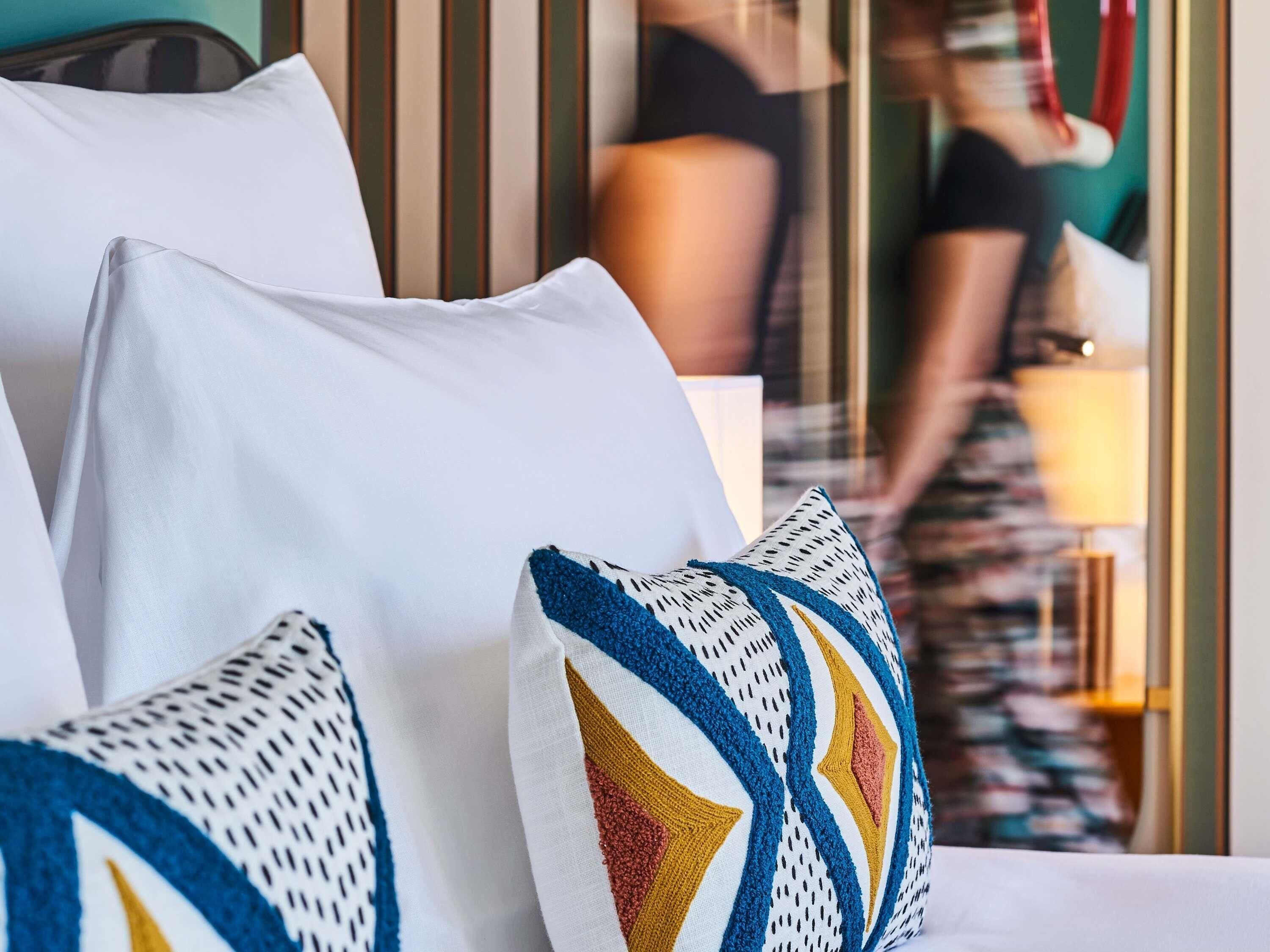 Classic Room, 1 Katil Ratu (Queen) | Peralatan tempat tidur premium, peti besi dalam bilik 