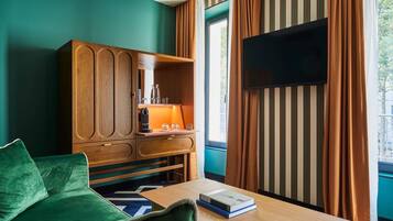 Luxe beddengoed, een kluis op de kamer, verduisterende gordijnen