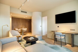 Junior Suite, 1 King Bed (Executive) | Living area | 55-inch TV with digital channels, Netflix, streaming services - Mövenpick hotel Brussels Airport  (Zaventem)