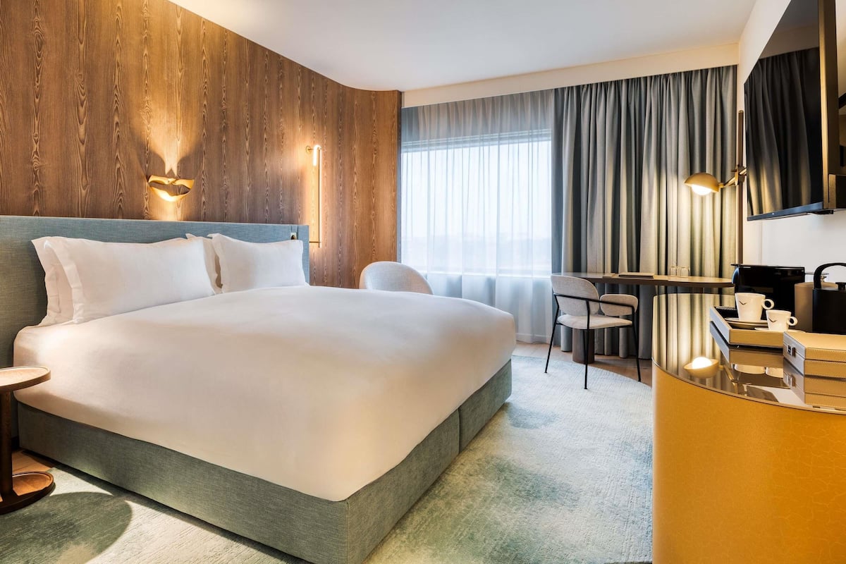 Standard Room, 1 Double Bed | Premium bedding, individually decorated, laptop workspace