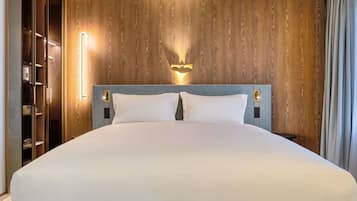 Junior suite, 1 kingsize bed (Executive) | Luxe beddengoed, individueel gedecoreerd, een laptopwerkplek