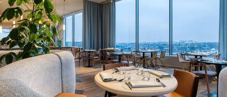 Breakfast, lunch and dinner served