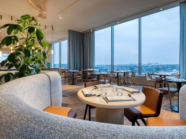 Café da manhã, almoço e jantar