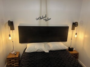 2 bedrooms, iron/ironing board, travel crib, free WiFi