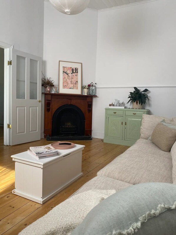 TV connectée, cheminée