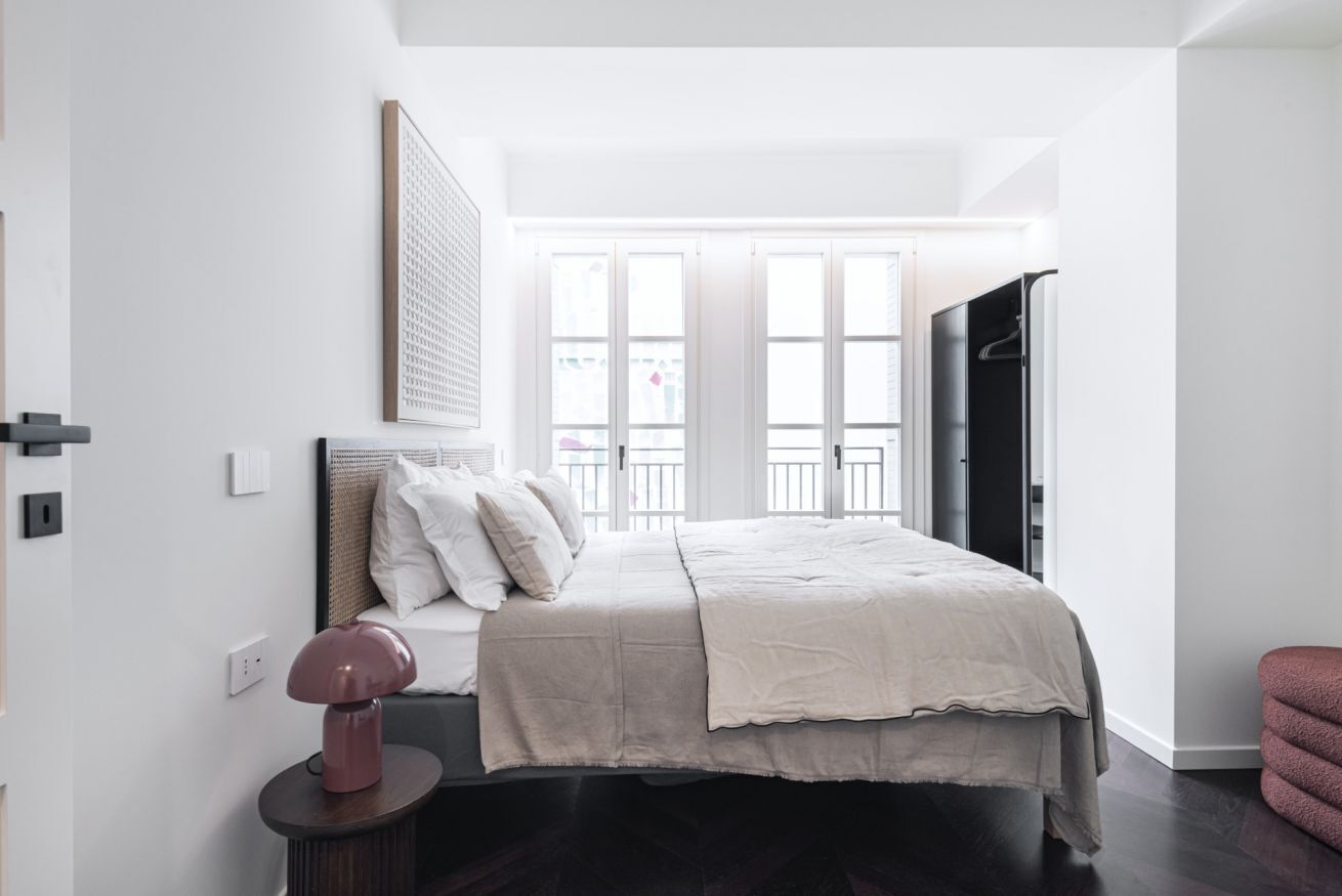 1 habitación, tabla de planchar con plancha, wifi y ropa de cama 