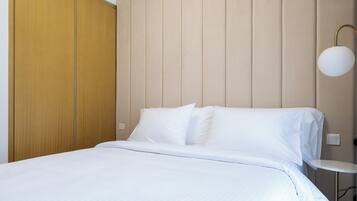 Deluxe Apartment, 2 Bedrooms, City View | 2 bedrooms, premium bedding, down comforters, memory foam beds