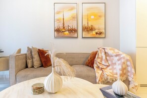 Deluxe Apartment, 2 Bedrooms, City View | Living area