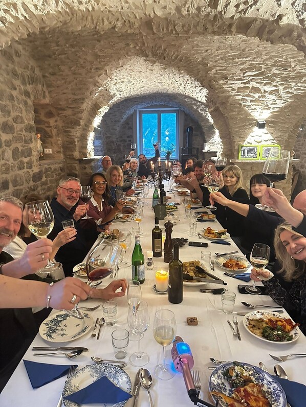 Dining - A private oasis in a medieval Tuscan village near Cinque Terre
(Mulazzo)