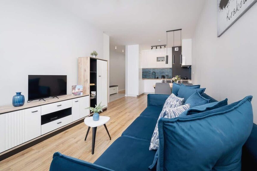 Stylish Apartment With Balcony | Air Conditioning, Workspace - Krakow