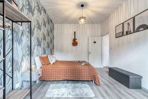 1 多间卧室、免费 WiFi、床单