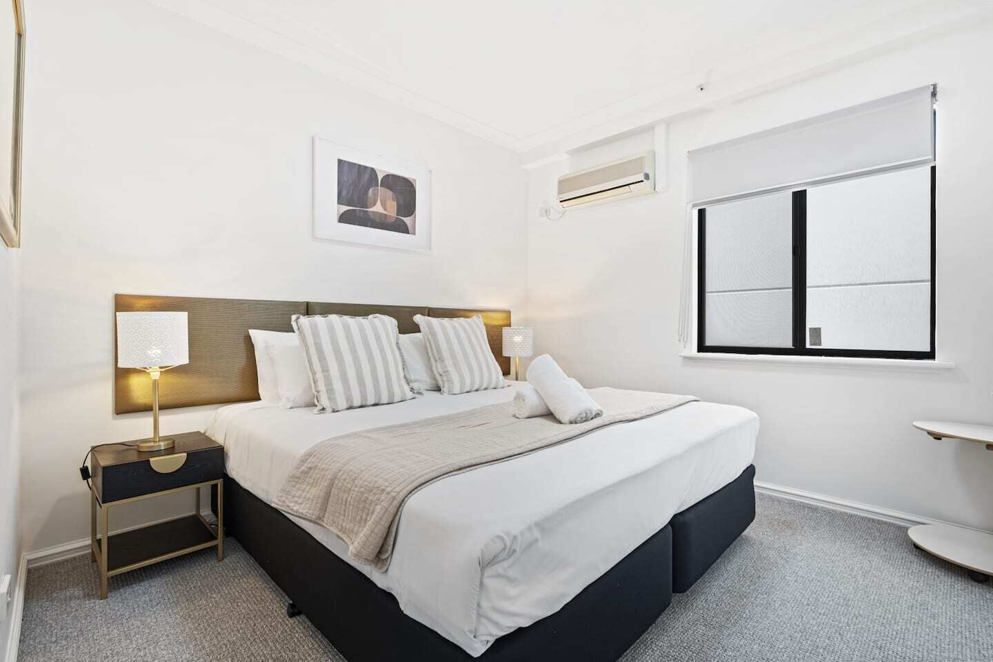 City Edge Serenity: Cozy 2br East Perth Apartment - Victoria Park