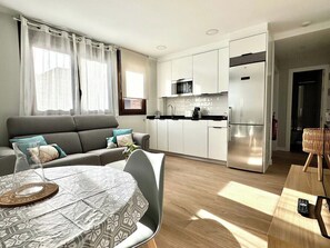 Interior - Vivodomo | Free parking, new, super bright & quiet (Madrid)