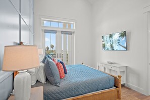 4 slaapkamers, een strijkplank/strijkijzer, gratis wifi, beddengoed