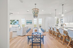 Dining - Luxury Beach Home@Cinnamon Shore North w/ Double Porches & Grand Amenities (Port Aransas)