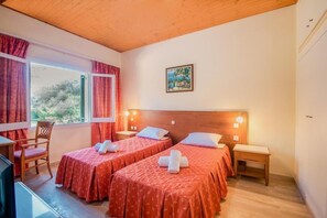 2 dormitorios, tabla de planchar con plancha, wifi y ropa de cama