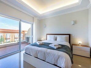 4 camere, ferro/asse da stiro, culla da viaggio, Wi-Fi