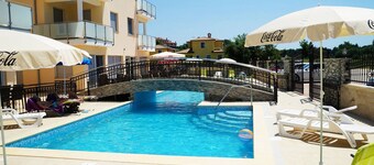 Luxurious Beachside Villa Diana for Rent, Steps to the Beach,peaceful place