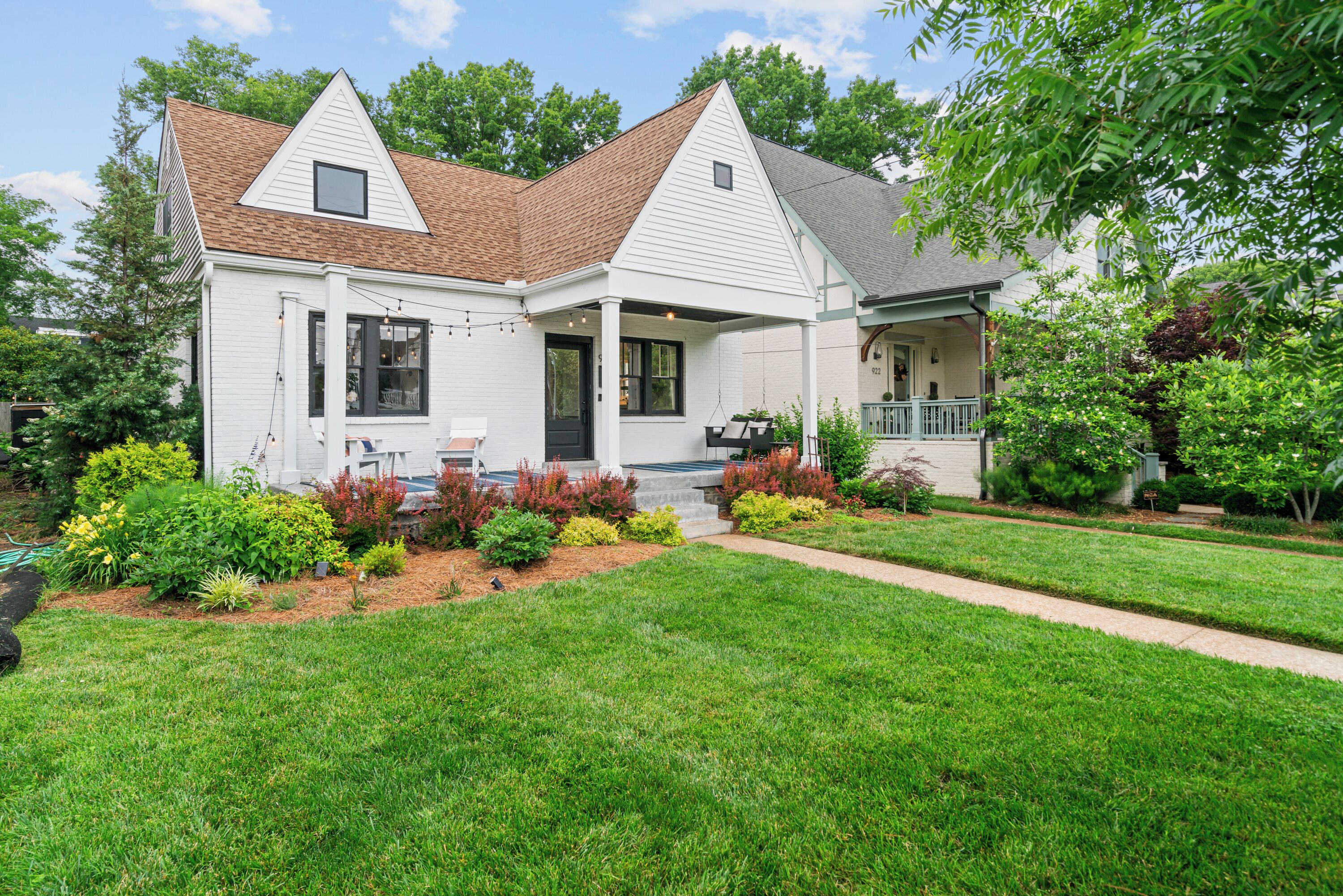 12 South, Outdoor dining, Chefs kitchen, Location, Historic