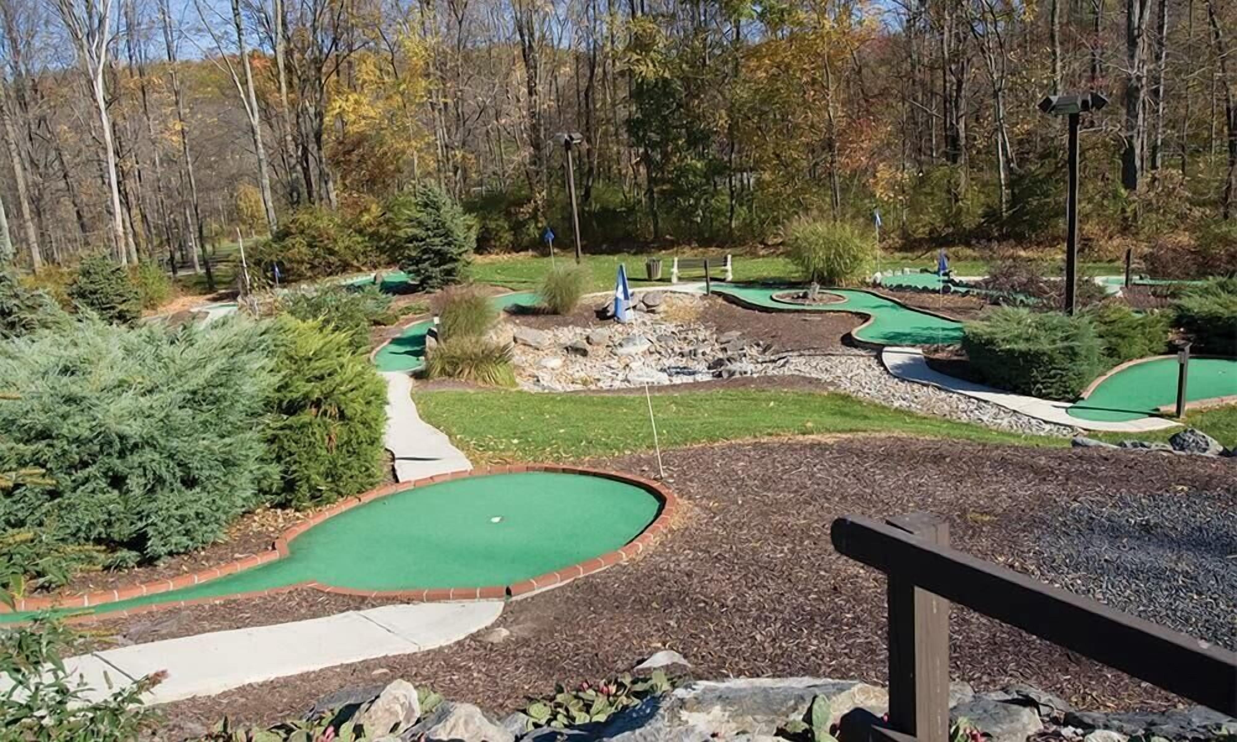 1br Condo Romantic Getaway in Picturesque Poconos!