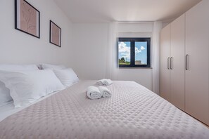 3 bedrooms, free WiFi, bed sheets