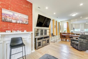 House (4 Bedrooms) | Interior