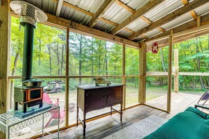 Apartment (0 Bedroom) | Interior - Solar-powered Brandon Studio Cabin: Hiking Access (Brandon)