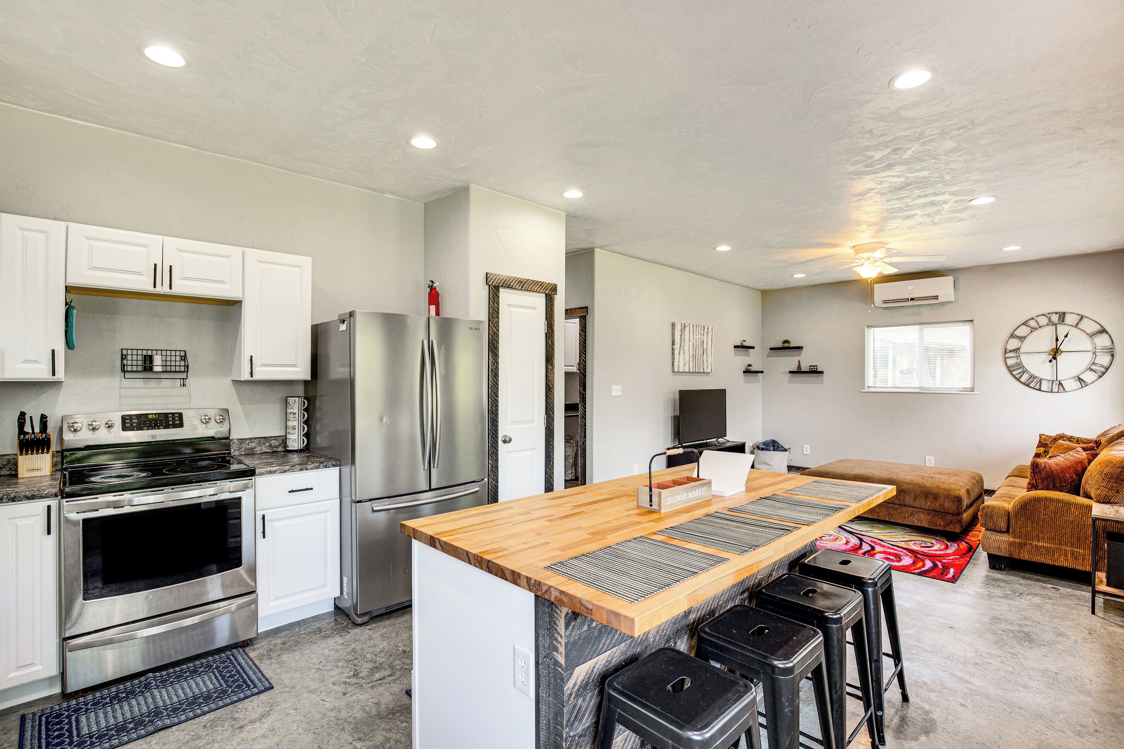 House (2 Bedrooms) | Interior