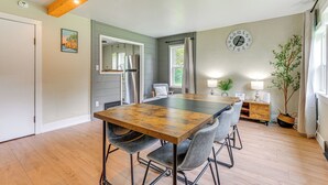 Interior - Arkdale Home w/ Fire Pit, 1 Mi to Castle Rock Lake (Friendship)