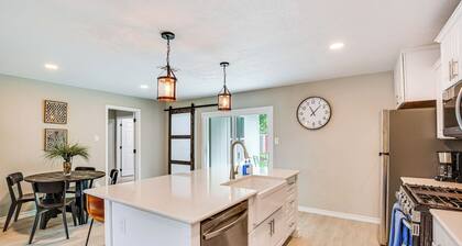 Walk to Lewisville Lake: Dog-friendly Texas Home