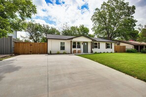 House (3 Bedrooms) | Interior - Walk to Lewisville Lake: Dog-friendly Texas Home (Little Elm)