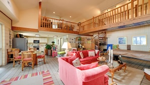 Rumah (2 Bedrooms) | Interior