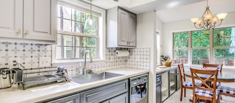 Lovely Mccormick Home in Savannah Lakes Village