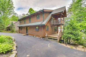 House (4 Bedrooms) | Interior - Lakefront Corinth Log Home: Private Dock, Fire Pit (Corinth)