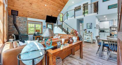 Near Hiking Trails & Ski Resorts: Killington Home!