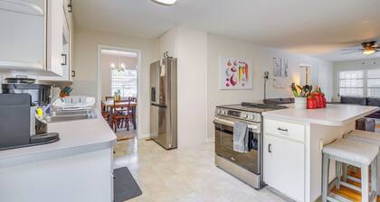 Pet-friendly Ocala Home w/ Pool & Fenced-in Yard!