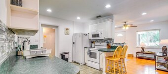 Ocala Retreat w/ Pool, Grill & Yard - Pets Welcome