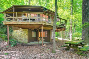 House (3 Bedrooms) | Front of property - 'the Round House' - Treetop North Carolina Cabin! (Hendersonville)