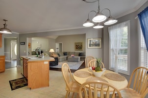 House (3 Bedrooms) | Interior