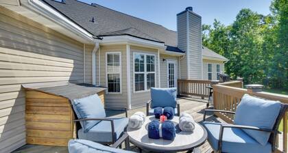 Cleveland Retreat w/ Deck: 2 Mi to Winery!