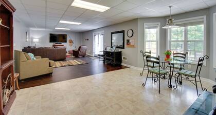Pet-friendly Cleveland Apt: 7 Mi to Yonah Mountain