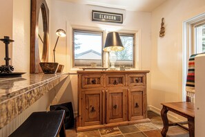 Interior - Ridge Condo 2639 - Pet Friendly and Elkhorn Golf, Tennis, Hot Tub (Sun Valley)