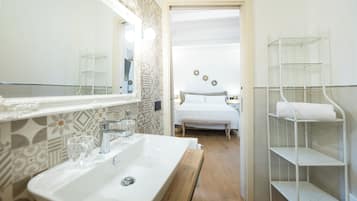 Ducha, cabezal de ducha tipo lluvia, secador de pelo, bidet