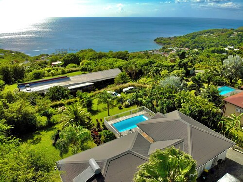 Villa Tropical Quintet. 3 bedrooms. Sea view. Pool. Leroux beach at 800 m.