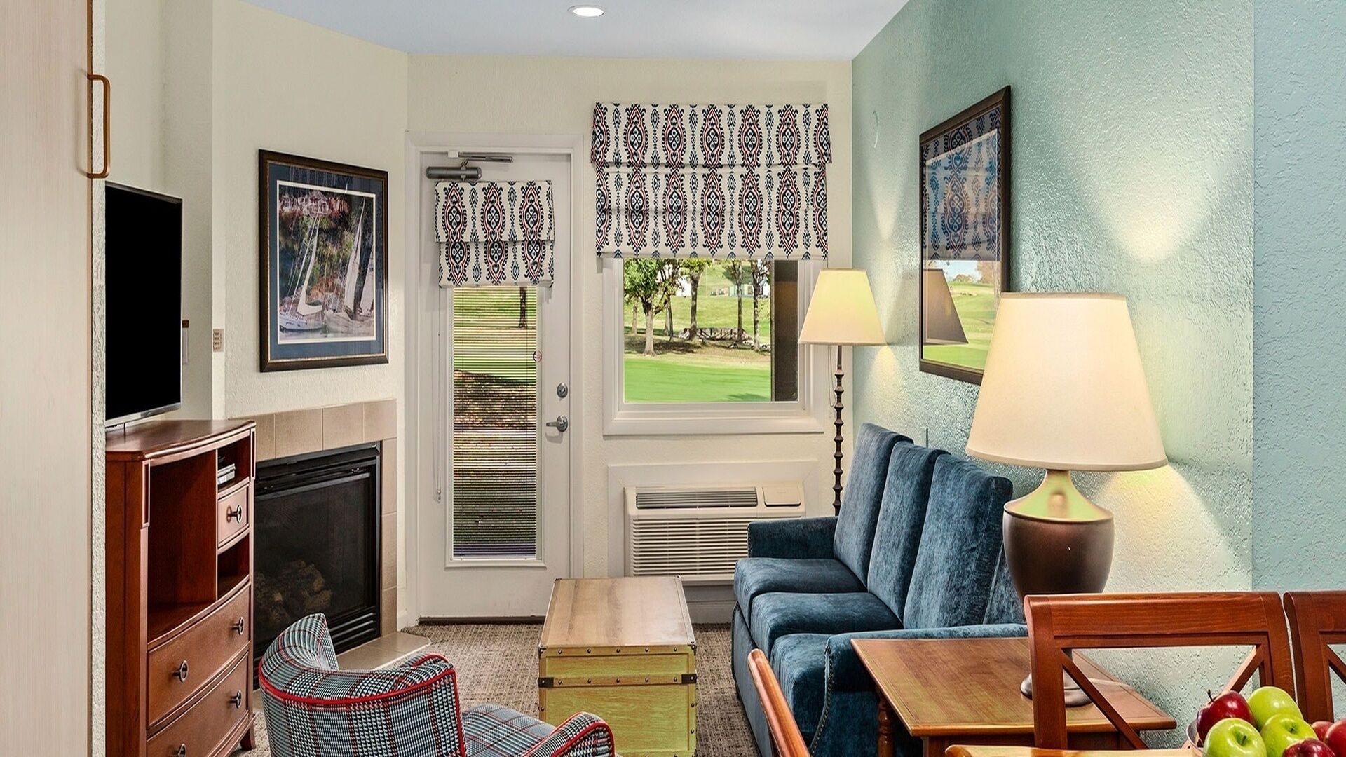 TV, fireplace, DVD player
