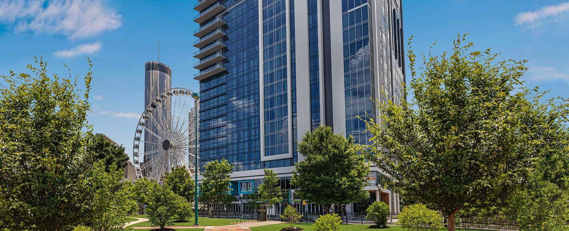 2br Deluxe Condo Big City Adventures Await!
