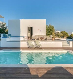 Pool - Beautiful Seaview One Bedroom House - WiFi, AC in Alyki. (Alyki)